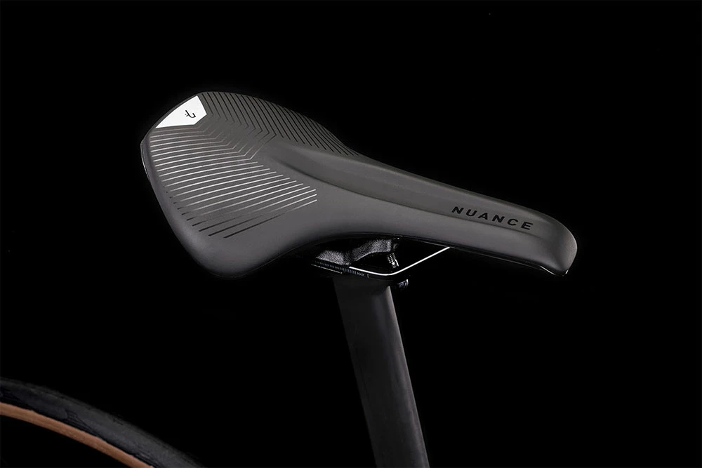 Cube Agree C:62 Flashwhite´n´carbon 3 Cube Agree C:62 Flashwhite´n´carbon – Image 3