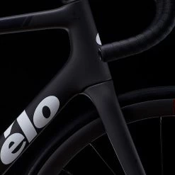 Cervelo R5 Red ETap AXS 8 Cervelo R5 Red ETap AXS -Promos VTT Boutique cervelo R5 RedAXS FiveBlack DETAIL1